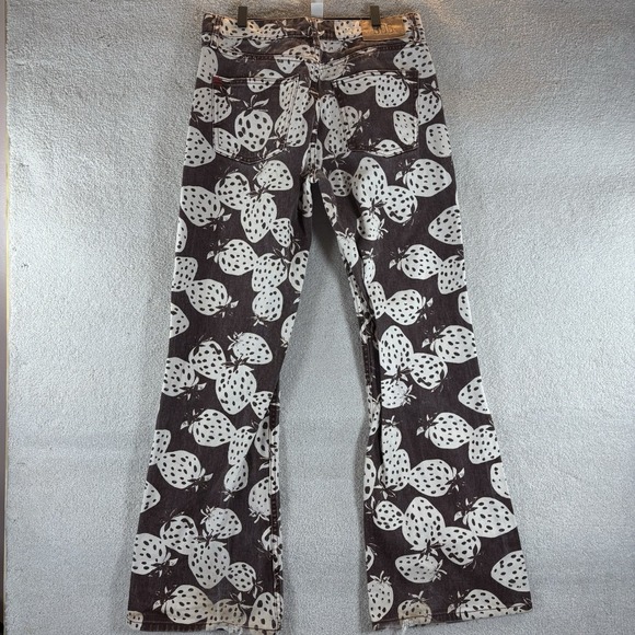 BDG Urban Outfitters Women's 90s Bootcut Jeans Strawberry Print Brown Size 28 - Picture 8 of 8